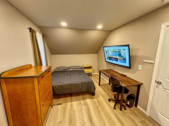 Photo - 614 Jamesville Ave