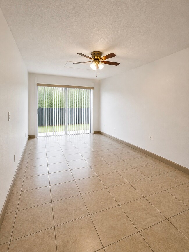 Photo - 7601 Willow Park Dr
