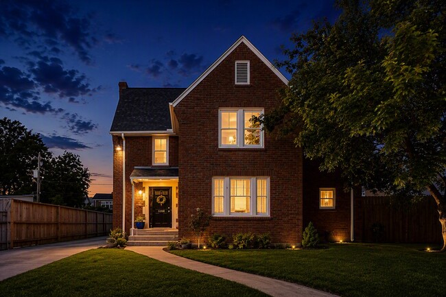 Photo - 2208 Blodgett St