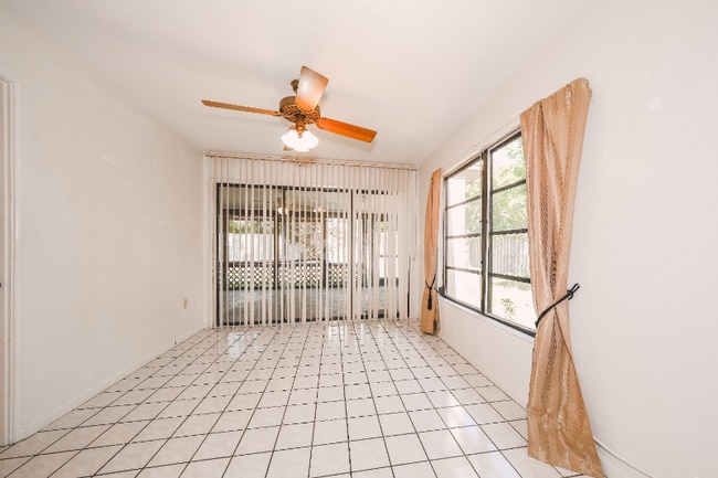 Photo - 2710 Marshall Dr