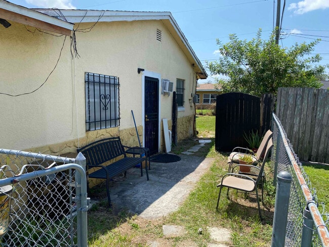 Photo - 4494 Weldon Pl Unit B