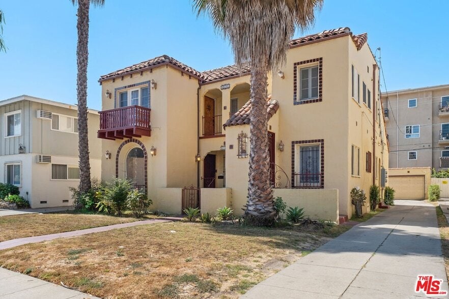 Photo - 8544 Saturn St