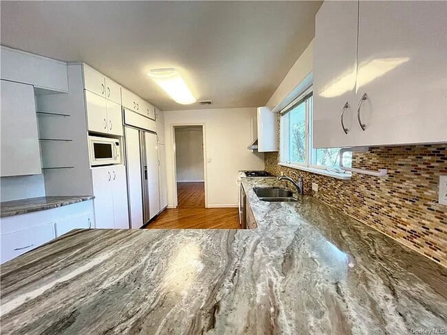 152 Rock Creek Ln