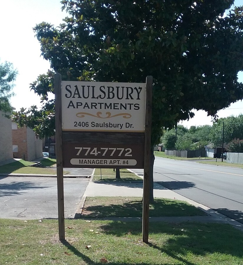 Saulsbury Apartments - Saulsbury Apartments