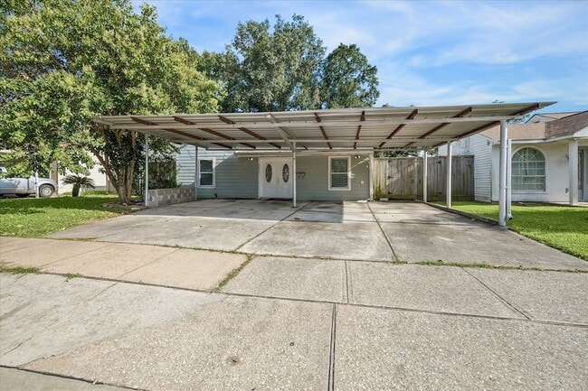 6621 Westview Dr