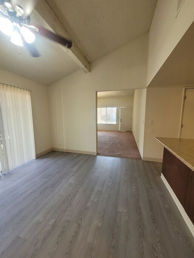 Photo - CA721-Liebenberg, Jeromee Unit 7221