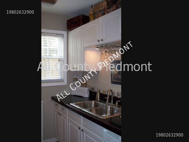 Photo - 1544 Pecan Ave
