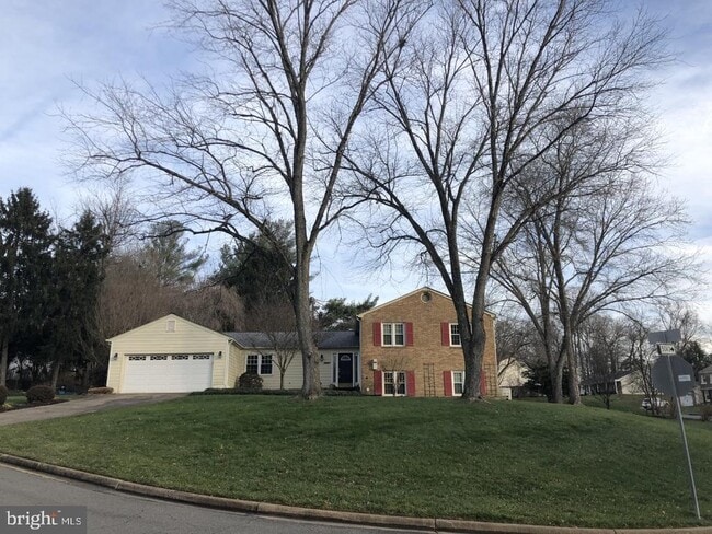 Building Photo - 9711 Cinnamon Creek Dr Rental