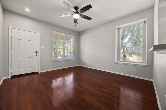 Photo - 10401 Maydelle Dr