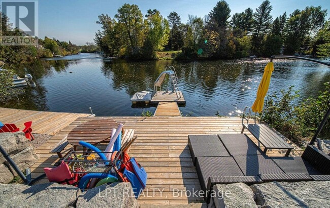 Photo - 223 Shuttleworth Rd