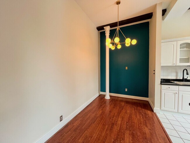 Photo - Pet Friendly 1 Bedroom Plus Den For Rent - Near Betty's, Close to Downtown! Unit 2B