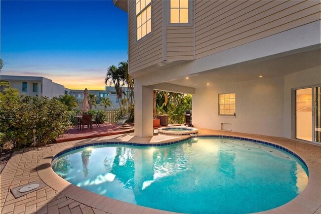 Photo - 3020 Gulf of Mexico Dr