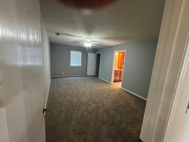 Photo - 239 Fox Ridge Rd
