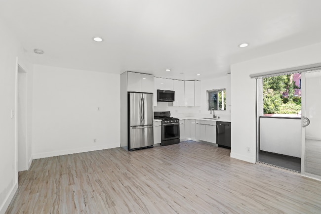 Photo - 249 S Coronado St Unidad 6