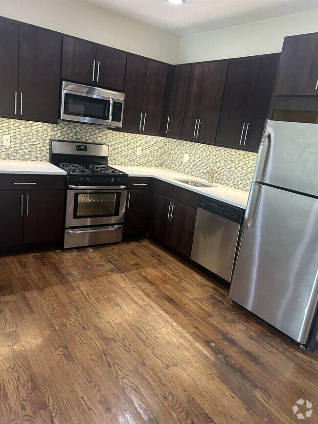 Building Photo - 186 Broadway Unit 401 Rental