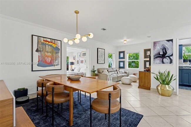 Photo - 818 NW 29th Ct