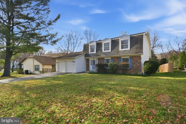 Building Photo - 9713 Waterline Dr