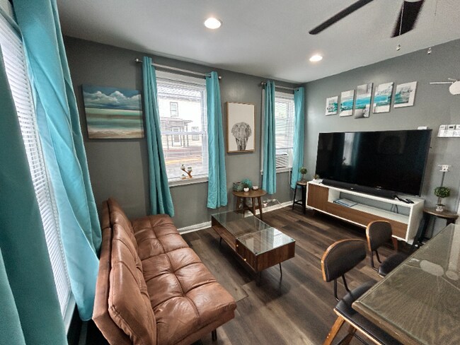 Photo - 193 Queen St Unit 148 2nd Street