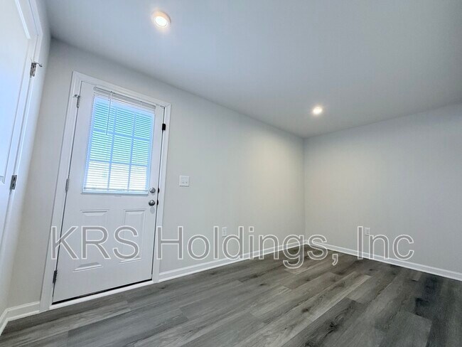 Photo - 354 Apricot Sun Wy