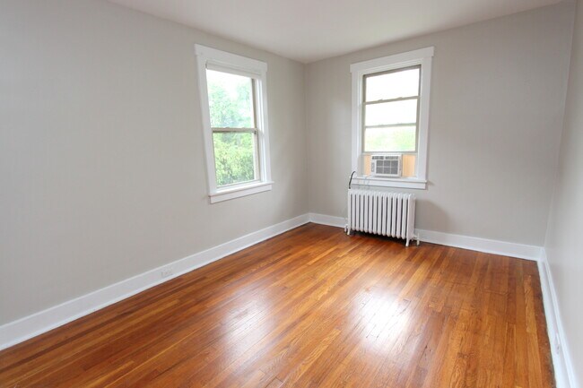 Photo - 6313 Morrowfield Ave