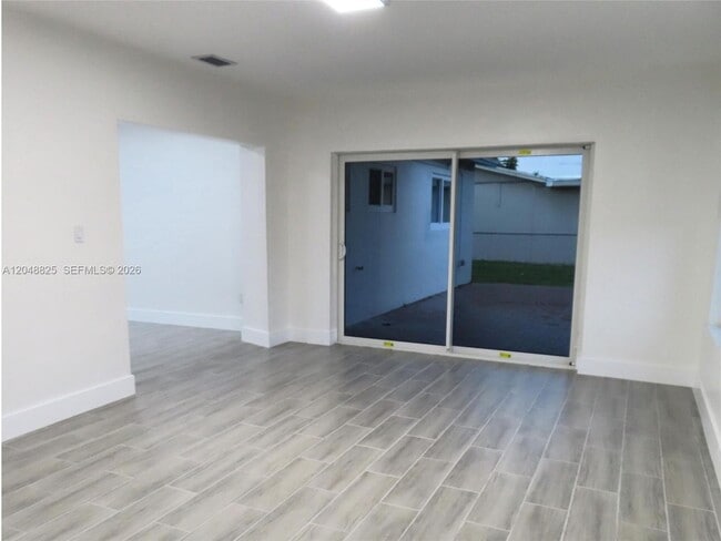 Photo - 1030 SW 96th Ave