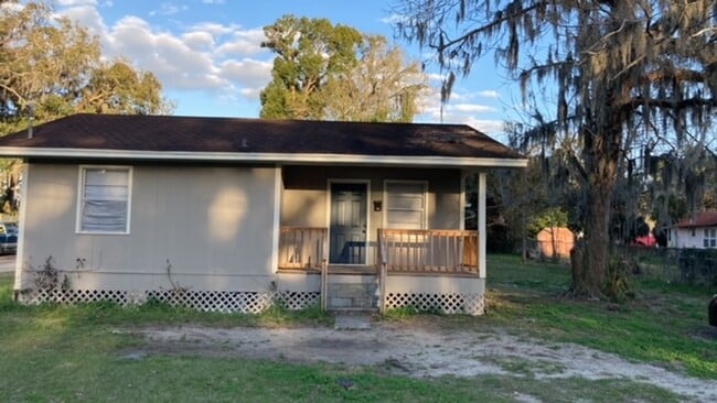 Photo - 131 NW 10th Ave House