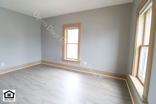 Photo - 1327 S Jackson St Unit 1327 S Jackson