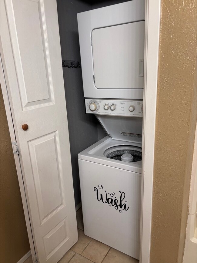 Photo - 2428 Forest Brook Ln Unit 1212
