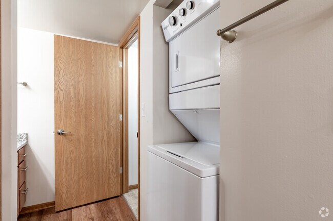 1BR, 1BA -Ashley (Remodel)- Laundry