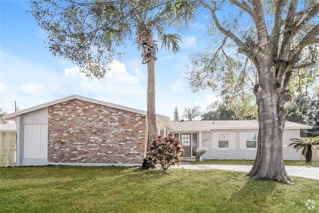 Building Photo - 6621 Voltaire Dr Rental