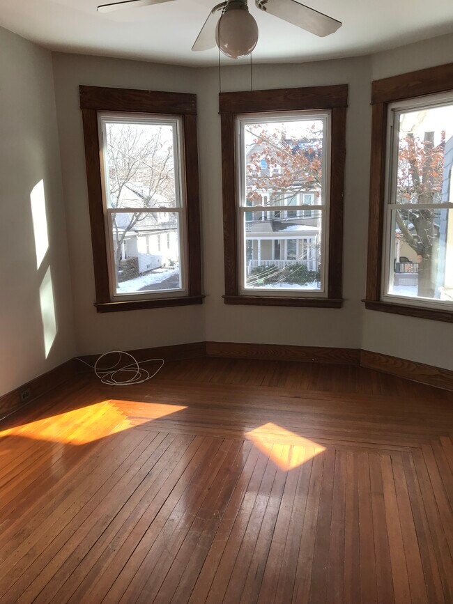 Photo - 180 W Rock Ave Unidad 2 F