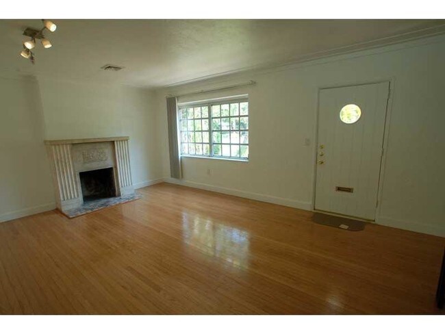 Photo - 510 NE 93rd St