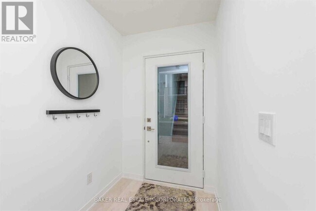 Photo - 1095 Cooke Blvd.