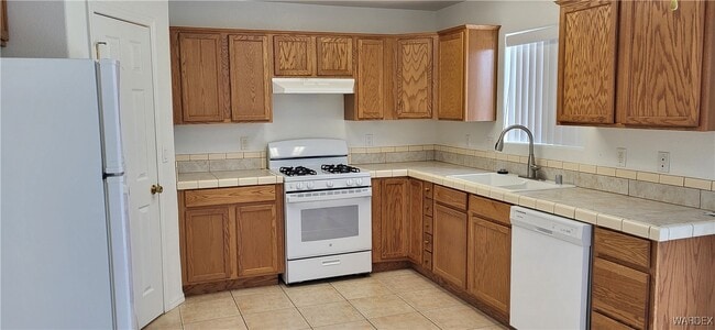 Photo - 652 Holly St