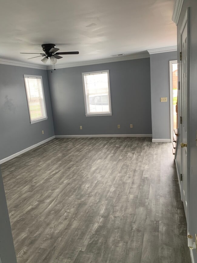 Photo - 105 Hines Blvd Unit D