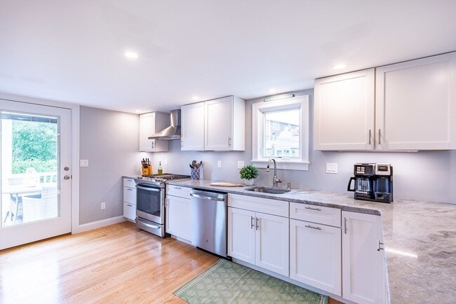 Photo - 6 72nd St