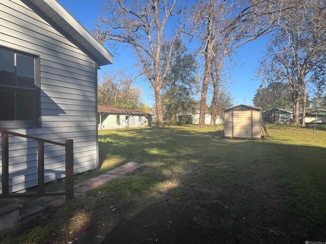 Photo - 804 Westend Dr