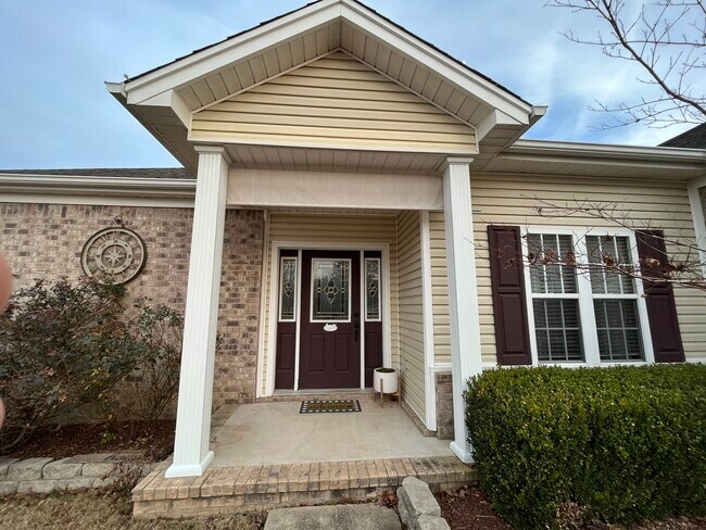 Photo - 2000 Clear Water Trace