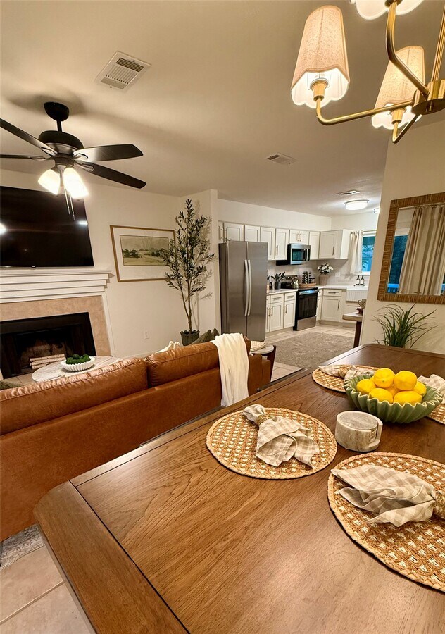 Photo - 1 Laurel Oak Pl