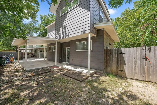 Photo - 600 W Odell St House