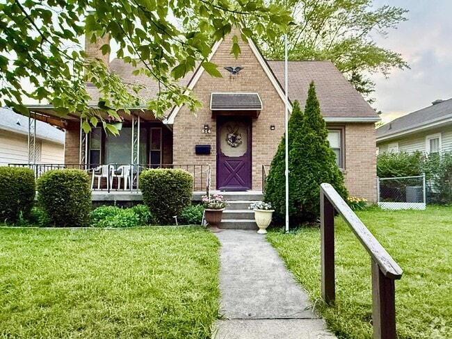 Building Photo - 514 S 27th St Rental