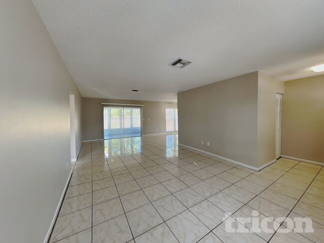 Photo - 12624 Eddington Rd