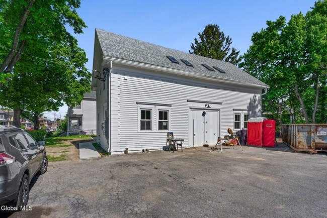 Photo - 521 Warren St Unit 3