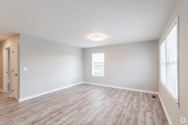 2BR, 1BA - 850-950SF - Living Room