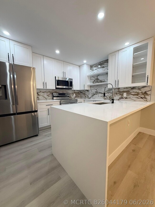 Photo - 205 Charter Way