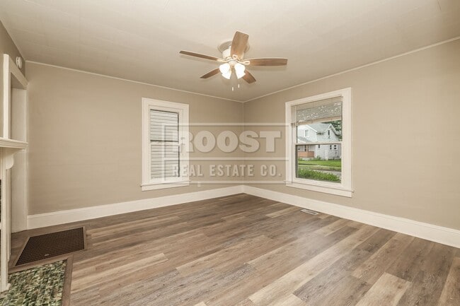 Photo - Two Bed One and a Half Bath in Springfield!