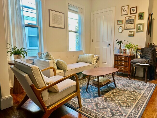 Photo - 27 Marney St Unit 3