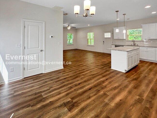 Photo - 825 Key St House