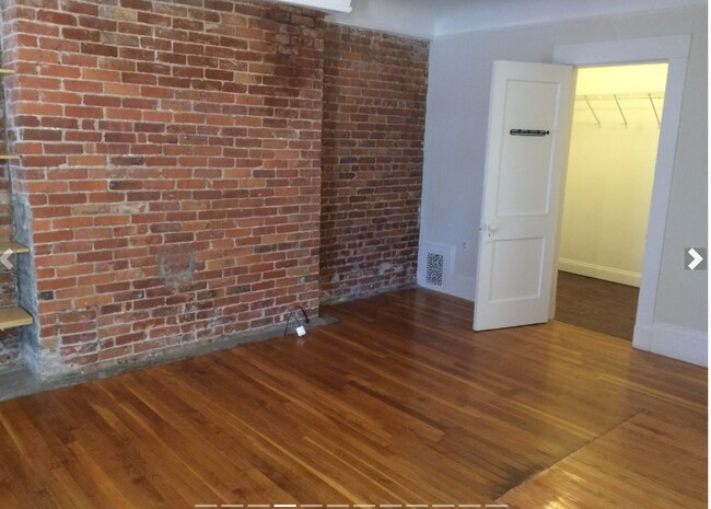 Photo - 476 Commonwealth Ave