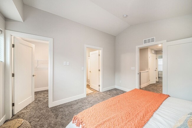 Meadowood Townhomes